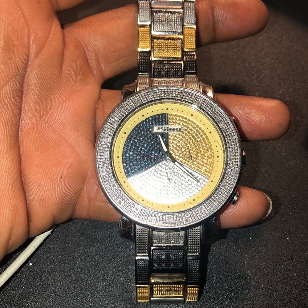 Watch - Picture 3 of 4